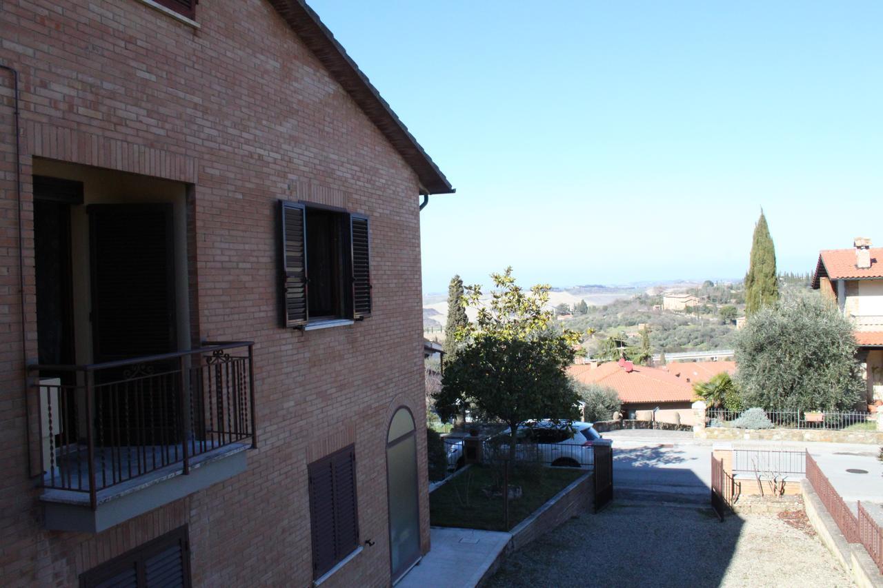 Affittacamere Casa Mac & Rose San Quirico dʼOrcia Exteriör bild