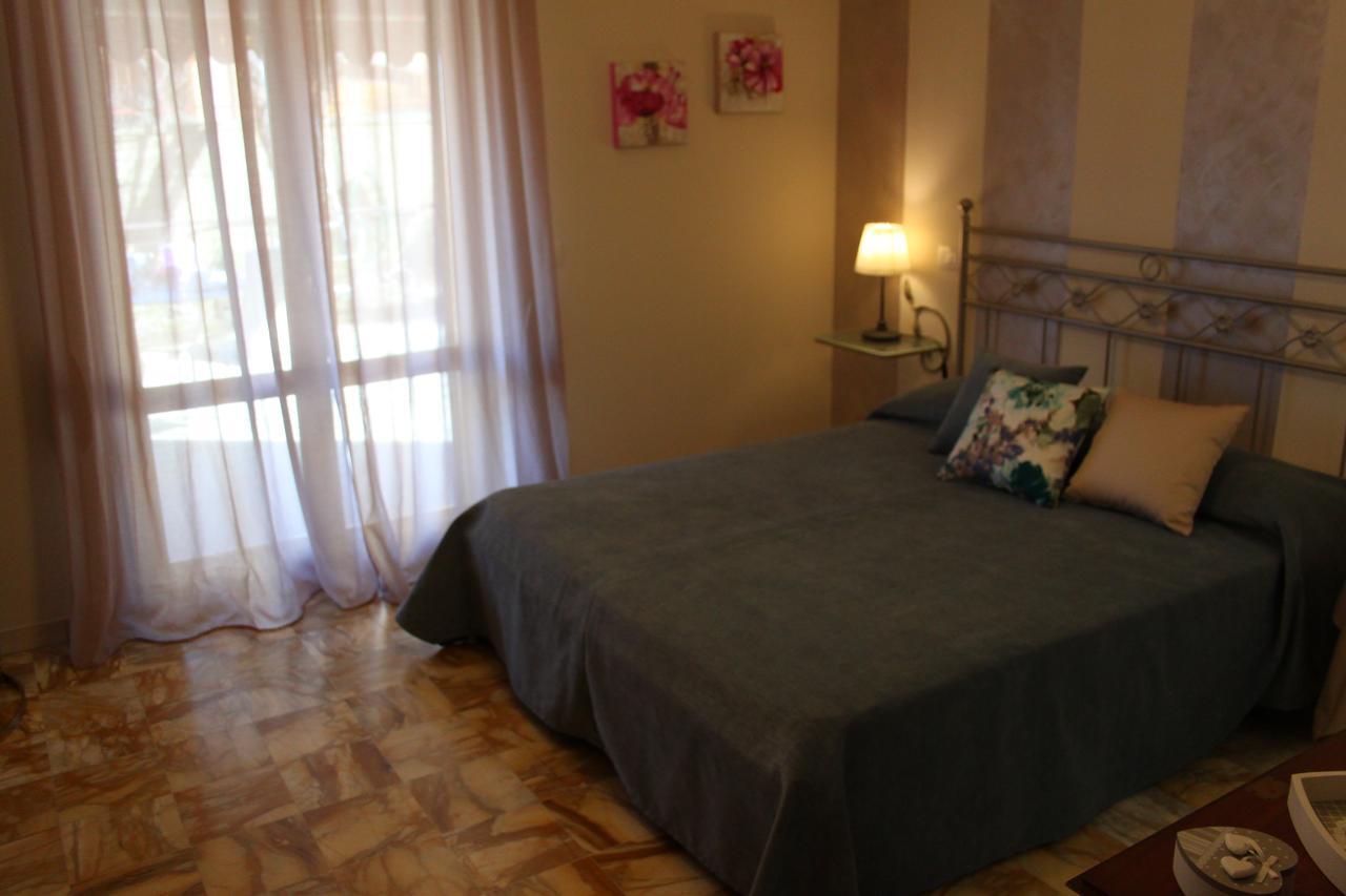 Affittacamere Casa Mac & Rose San Quirico dʼOrcia Exteriör bild