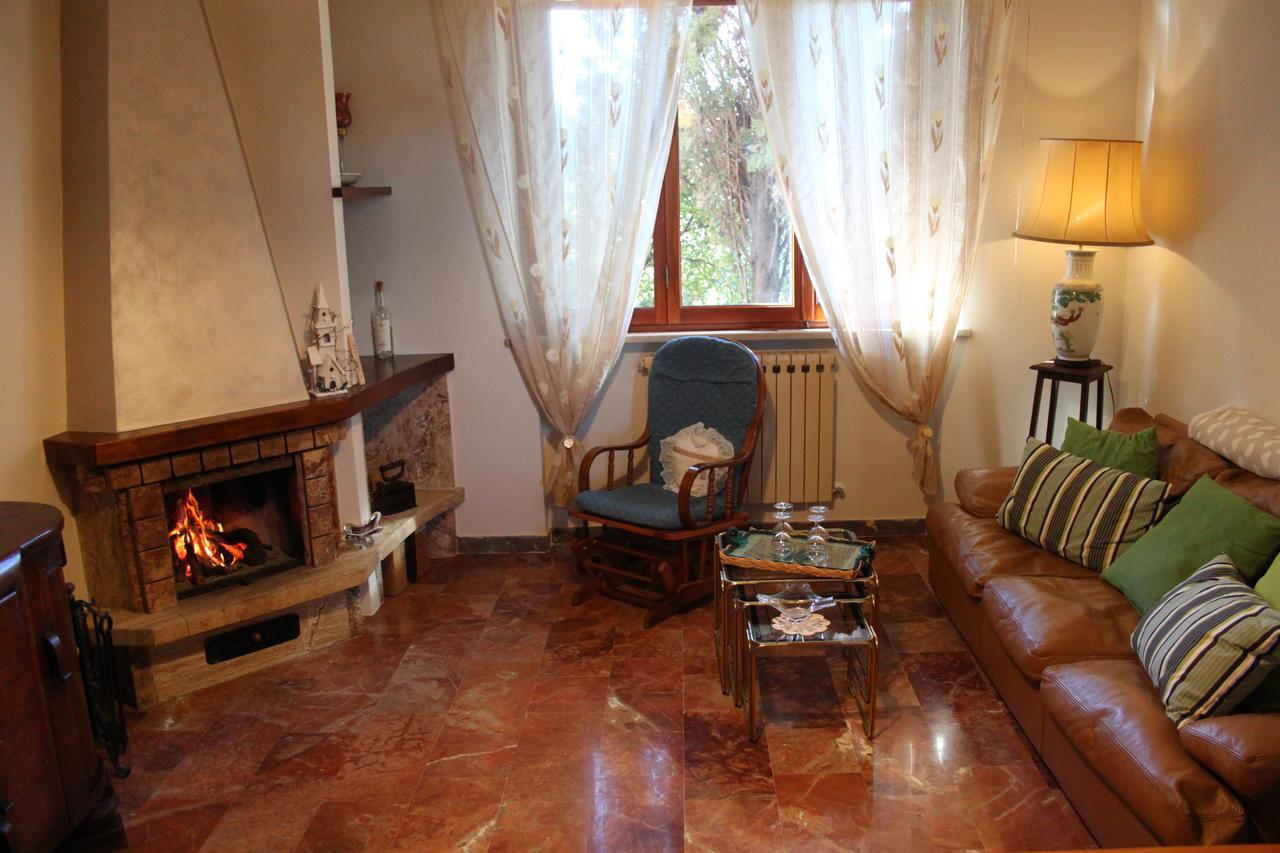 Affittacamere Casa Mac & Rose San Quirico dʼOrcia Exteriör bild