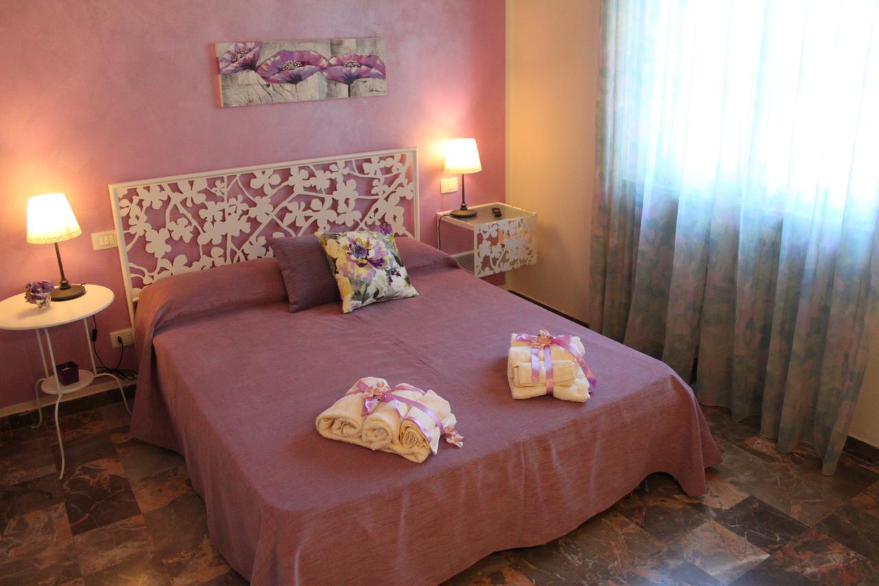 Affittacamere Casa Mac & Rose San Quirico dʼOrcia Exteriör bild
