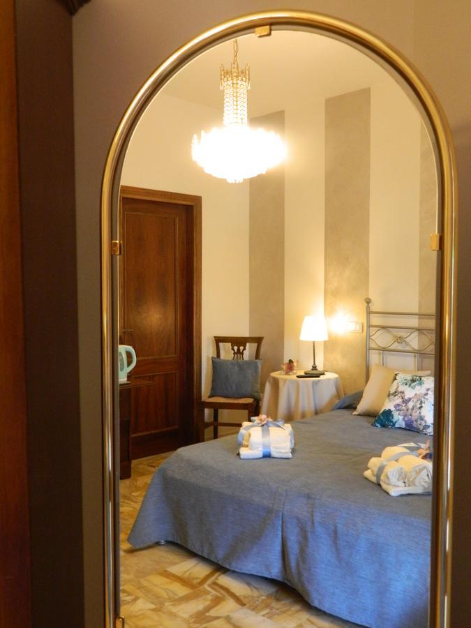 Affittacamere Casa Mac & Rose San Quirico dʼOrcia Exteriör bild